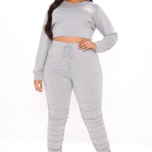 Fashion Nova Style Up Ruched Legging Set - Picture 1 of 14